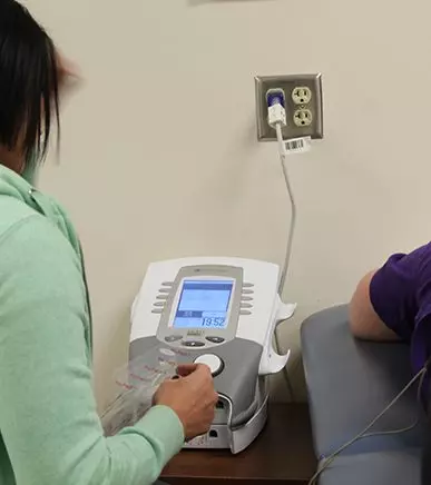 EKG/Cardiovascular Technician Thumbnail